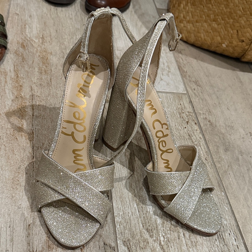 Sam Edelman Size 9 Silver Shimmer Block Heel Sandals - Picture 6 of 7